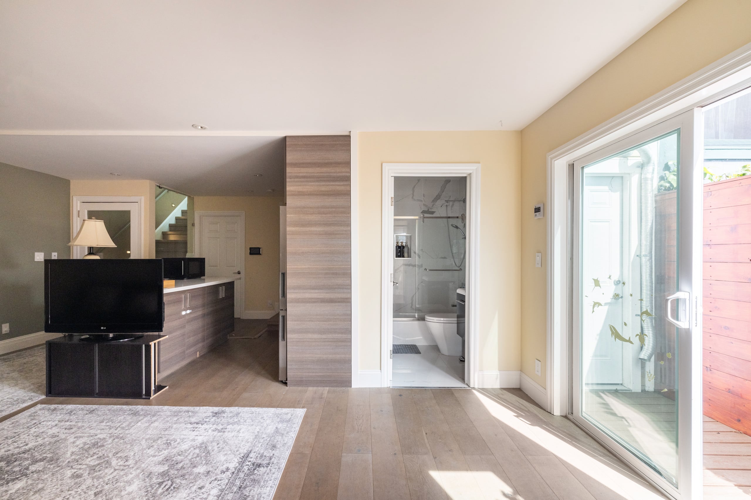 Home in San Francisco · ★4.2 · 2 bedrooms · 3 beds · 1 bath - Image 6