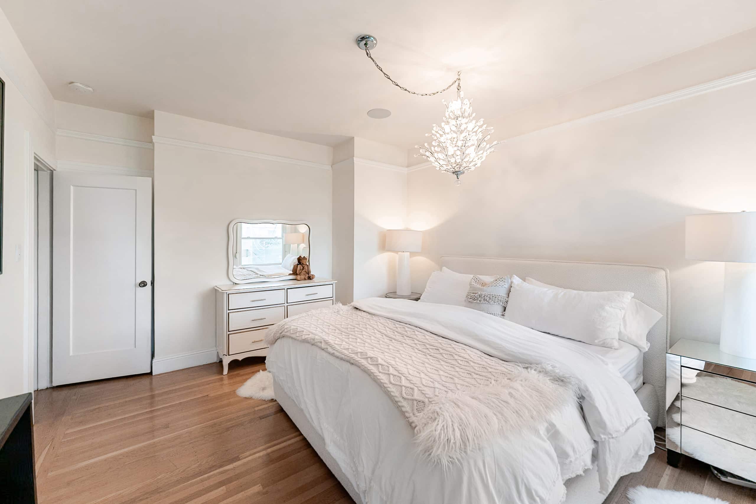 Townhouse in San Francisco · ★4.87 · 2 bedrooms · 2 beds · 1.5 baths - Image 20