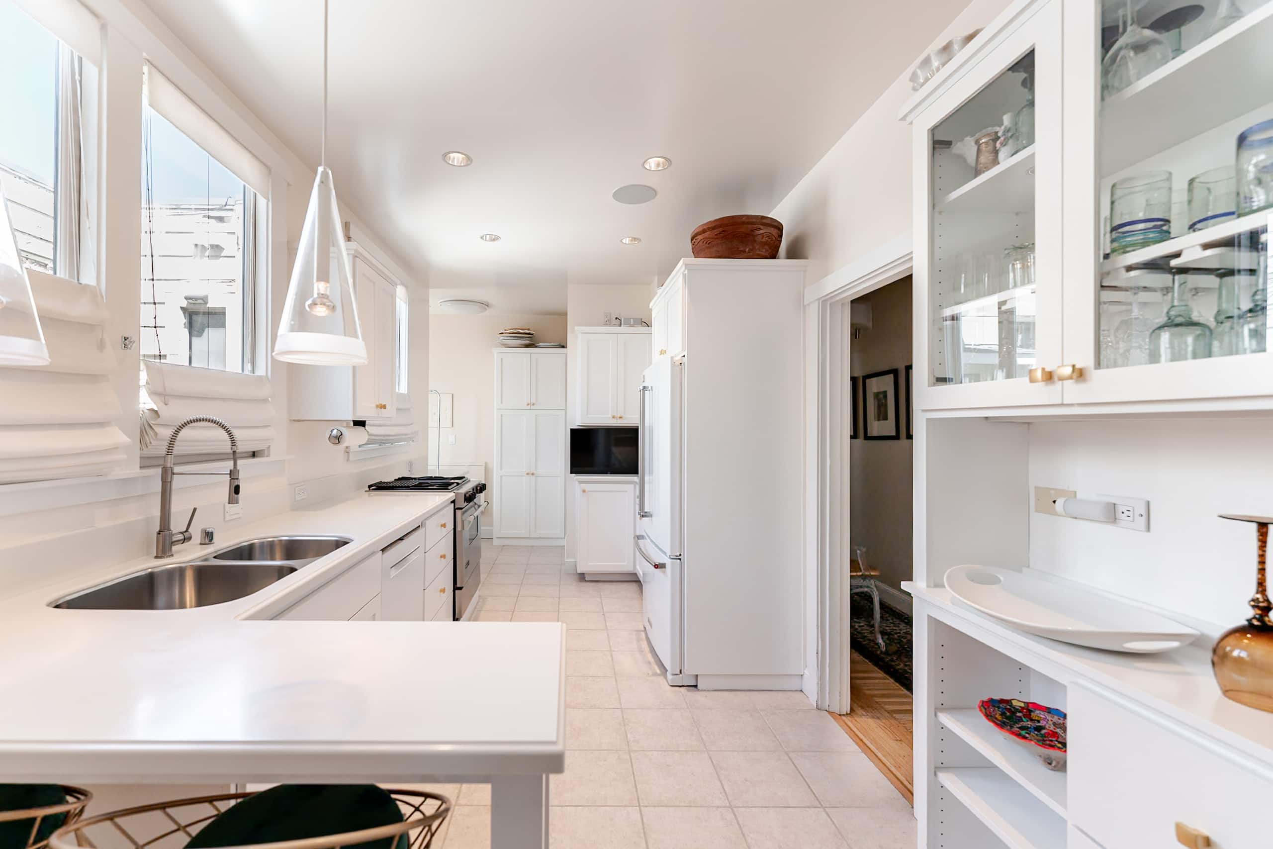 Townhouse in San Francisco · ★4.87 · 2 bedrooms · 2 beds · 1.5 baths - Image 11