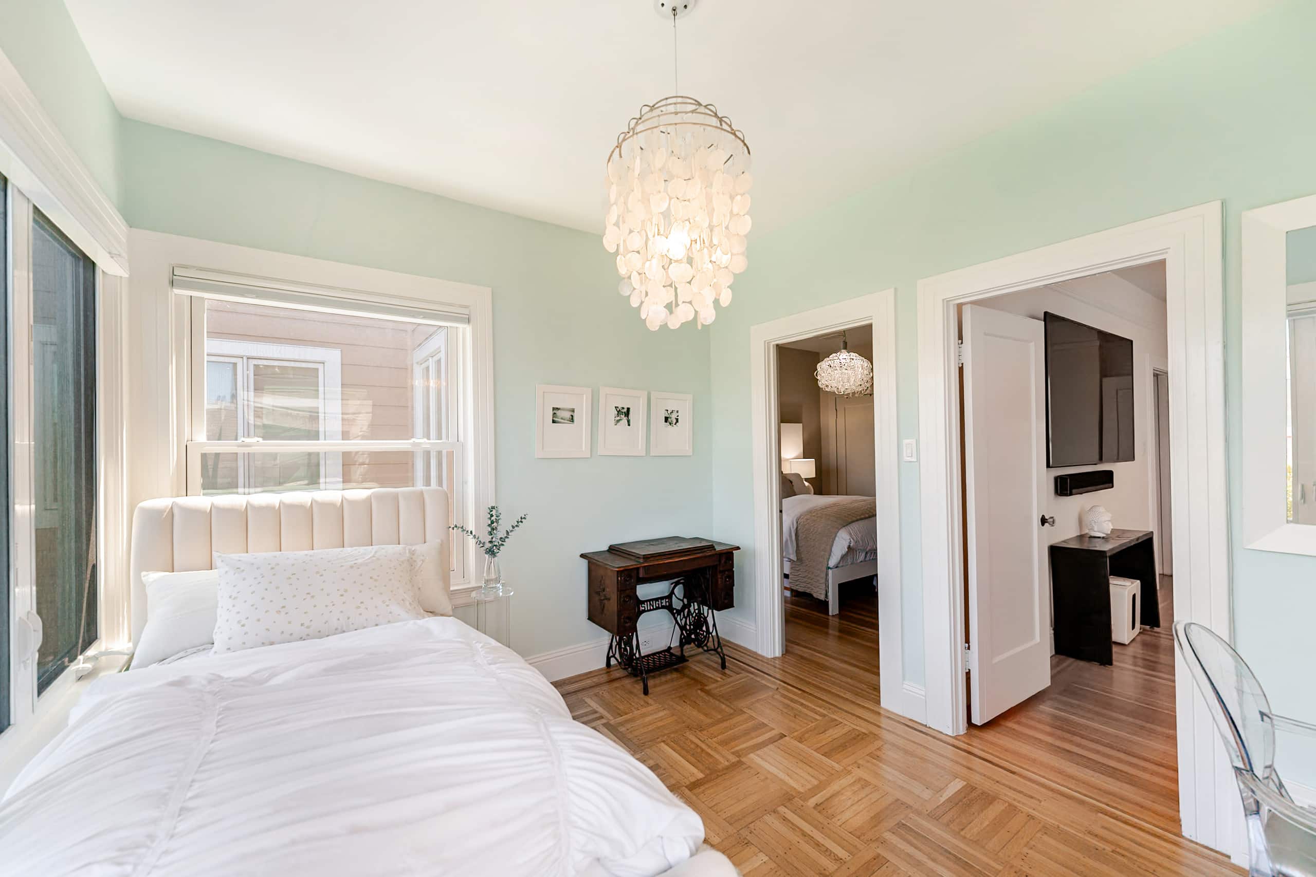 Townhouse in San Francisco · ★4.87 · 2 bedrooms · 2 beds · 1.5 baths - Image 36