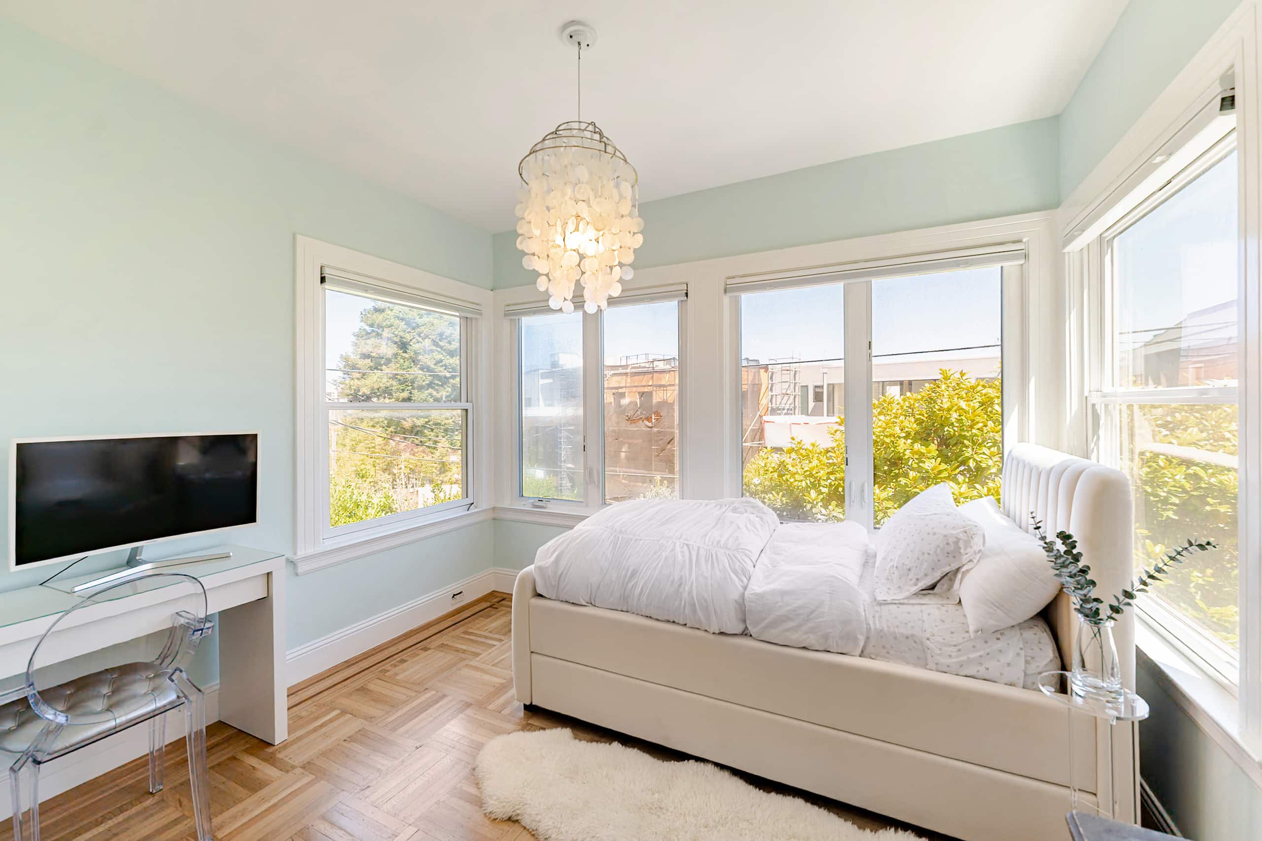 Townhouse in San Francisco · ★4.87 · 2 bedrooms · 2 beds · 1.5 baths - Image 35