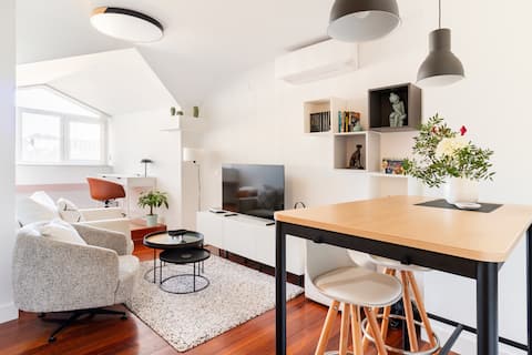 Propiedad de Airbnb exitosa: Beautiful El Ático de Chus in the Santander Center en Santander