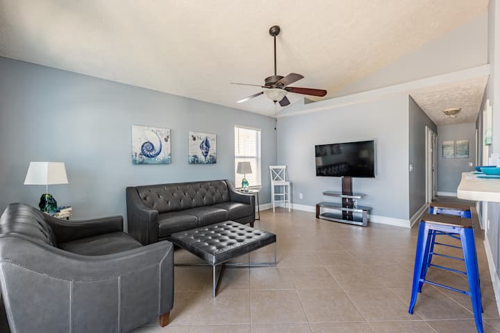 3br Beach House Pcb | Sleeps 6 | Near Beach - パナマ・シティ・ビーチ, FL