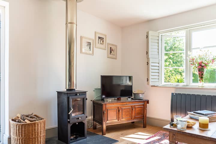 Winterwell Farm Bothy Situated In The Cotswolds - Bibury