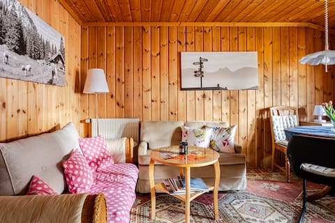 Top performing Airbnb: Feel good in the wooden house - Casa Linda in Pfronten