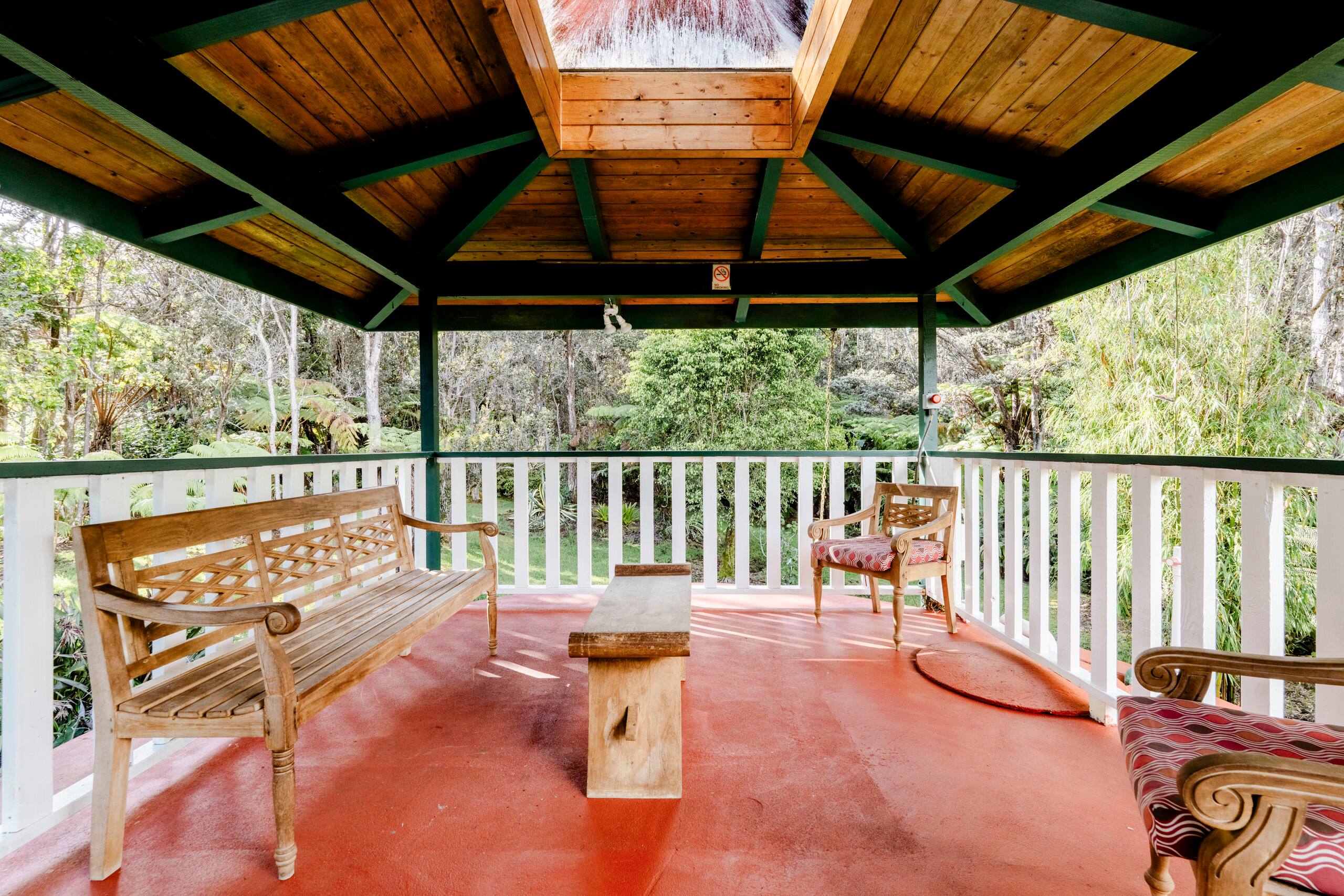 Nature lodge in Volcano · ★4.86 · 1 bedroom · 1 bed · 1 private bath - Image 3