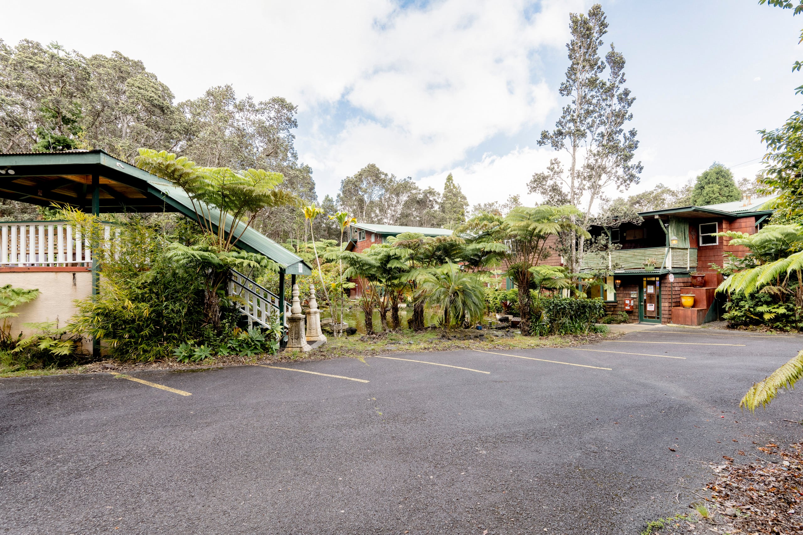 Nature lodge in Volcano · ★4.86 · 1 bedroom · 1 bed · 1 private bath - Image 22