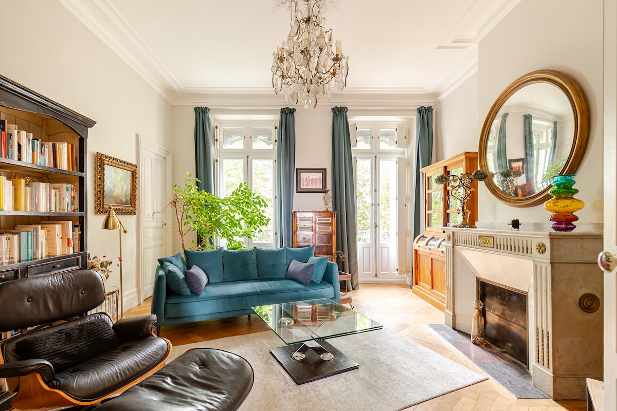 Top Airbnb: Beautiful downtown apartment with parking in Capitole / Arnaud Bernard / Carmes