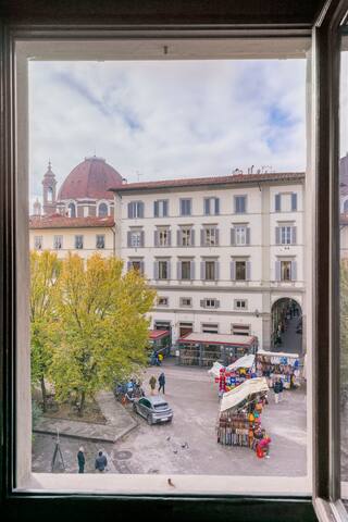 Bright and spacious apartment in the city center gallery image 5