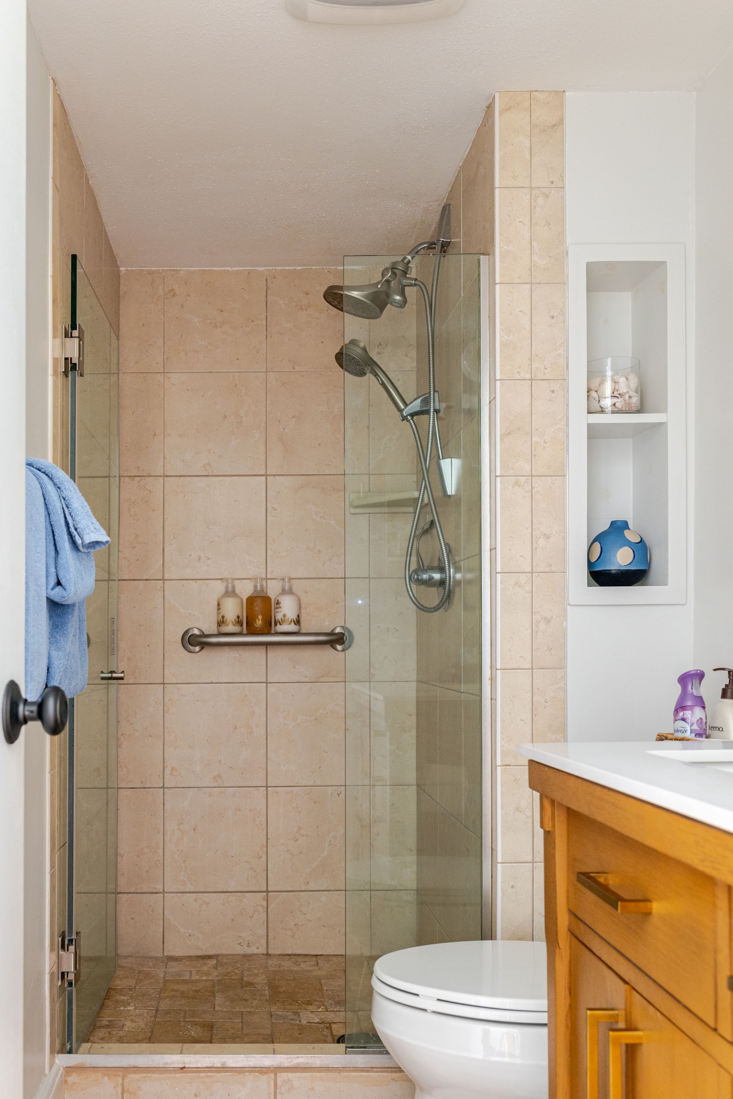 Condo in Kihei · ★4.97 · 1 bedroom · 2 beds · 1 bath - Image 23