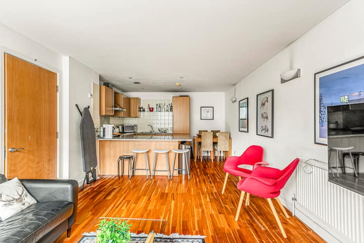 Spacious Double Room With Ensuite - London, UK