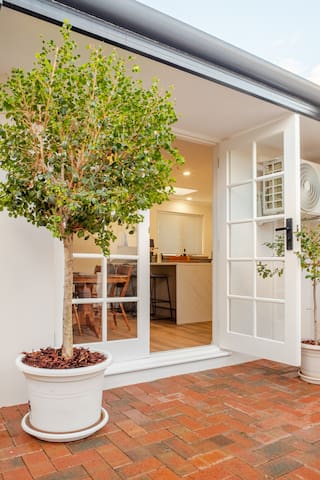 Bright and Comfortable 3 Bedroom Home