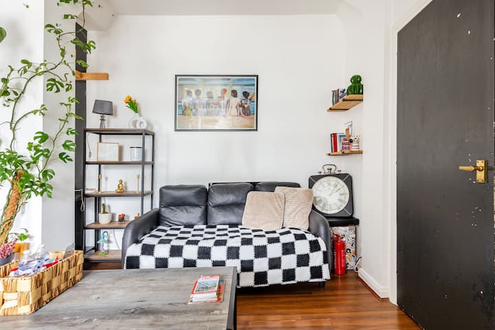 Modern Studio With Rooftop 
Near Brick Lane - City of London