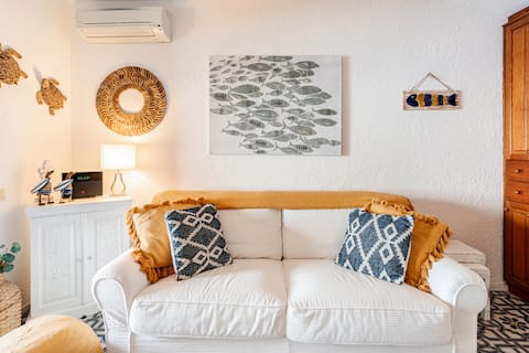 Airbnb con migliori performance: Tuca Tuca Si’: sea view terrace and private beach a Monte Argentario