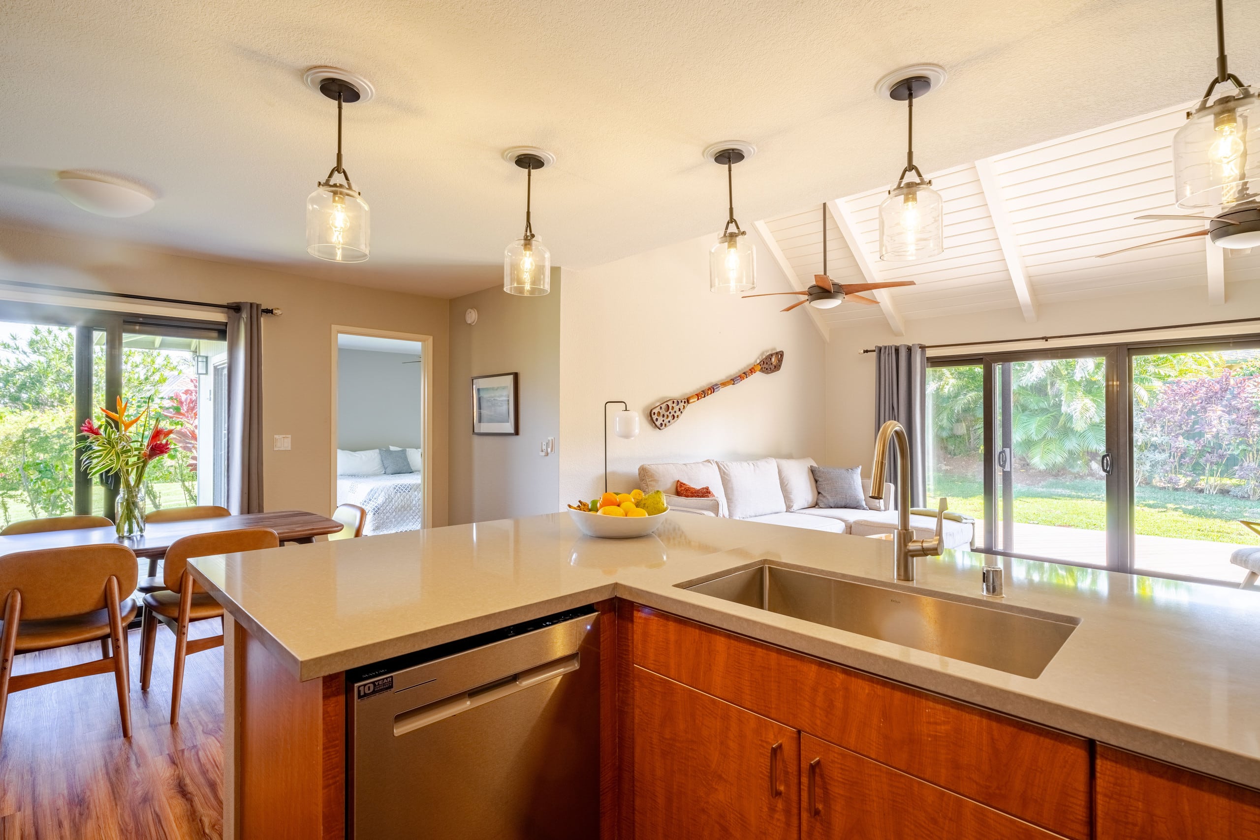 Home in Princeville · ★4.99 · 3 bedrooms · 4 beds · 2 baths - Image 8