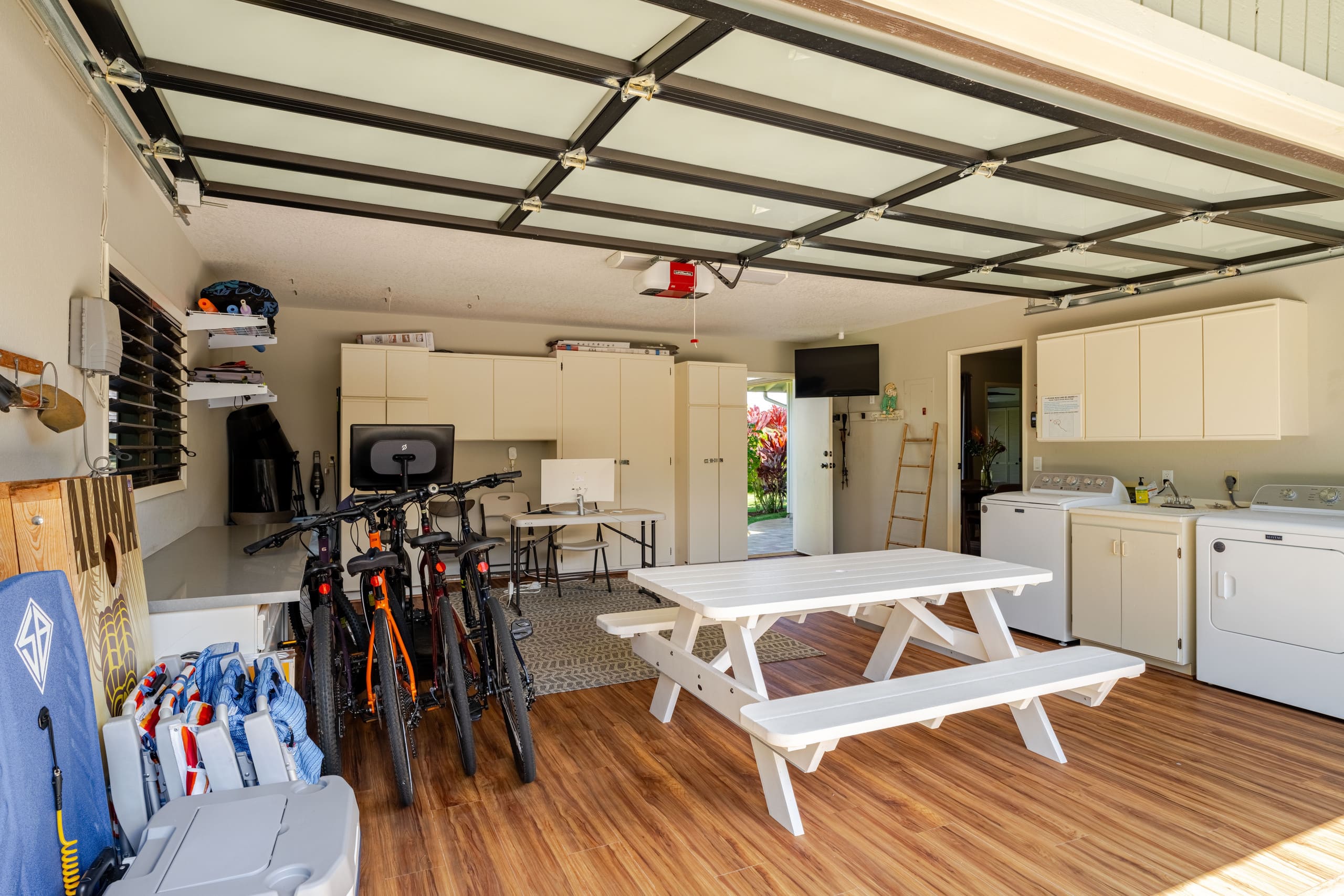 Home in Princeville · ★4.99 · 3 bedrooms · 4 beds · 2 baths - Image 28