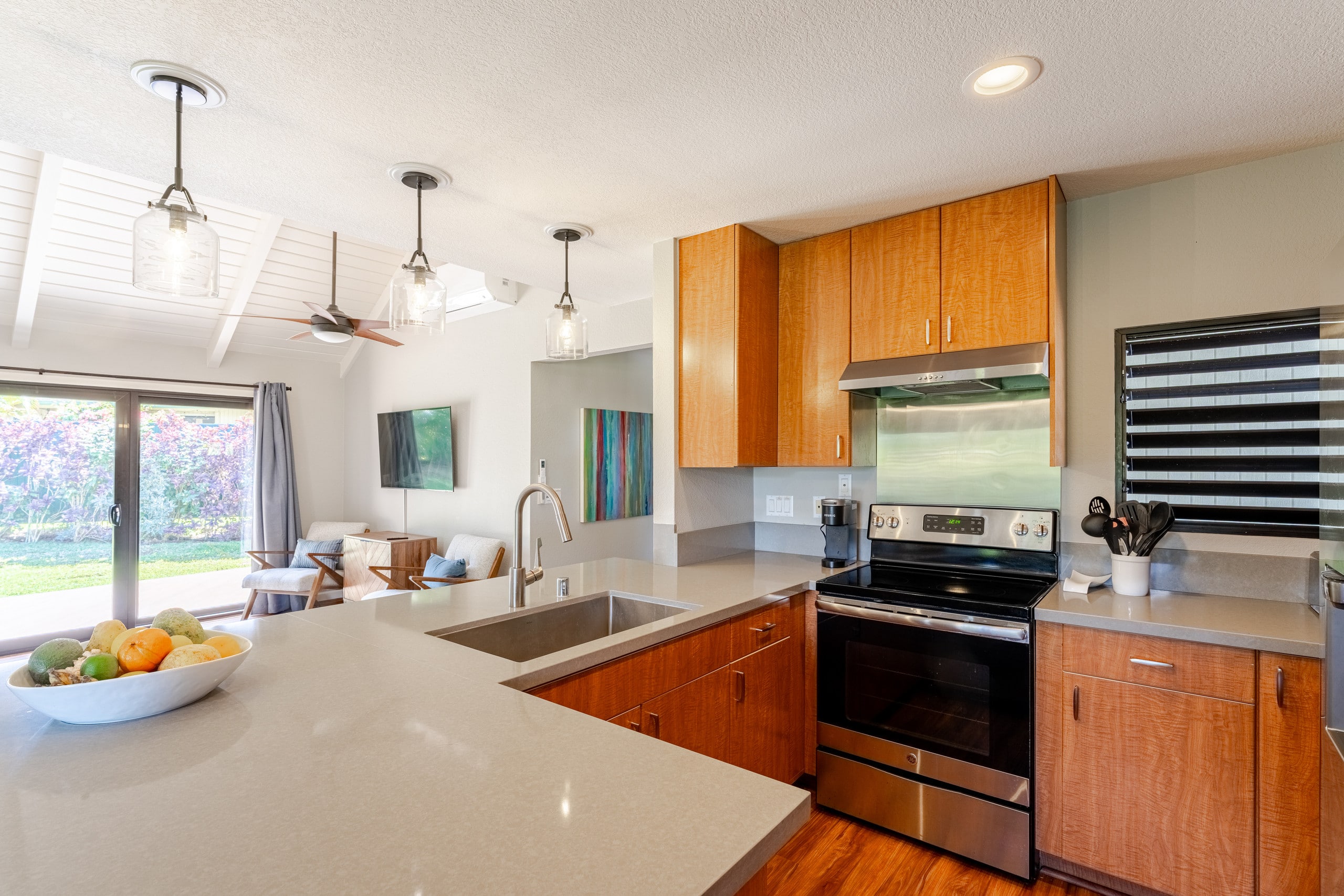 Home in Princeville · ★4.99 · 3 bedrooms · 4 beds · 2 baths - Image 7