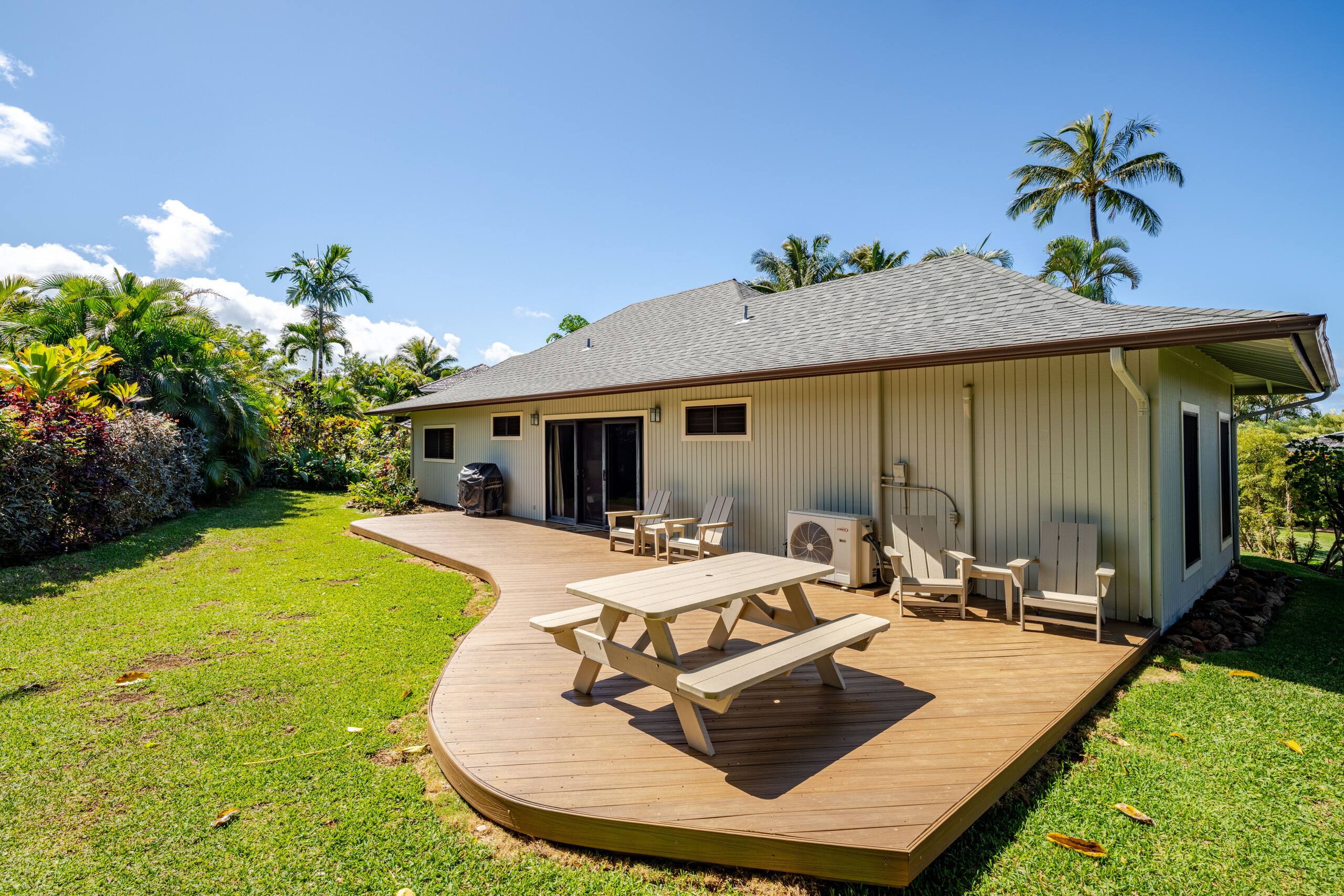 Home in Princeville · ★4.99 · 3 bedrooms · 4 beds · 2 baths - Image 35