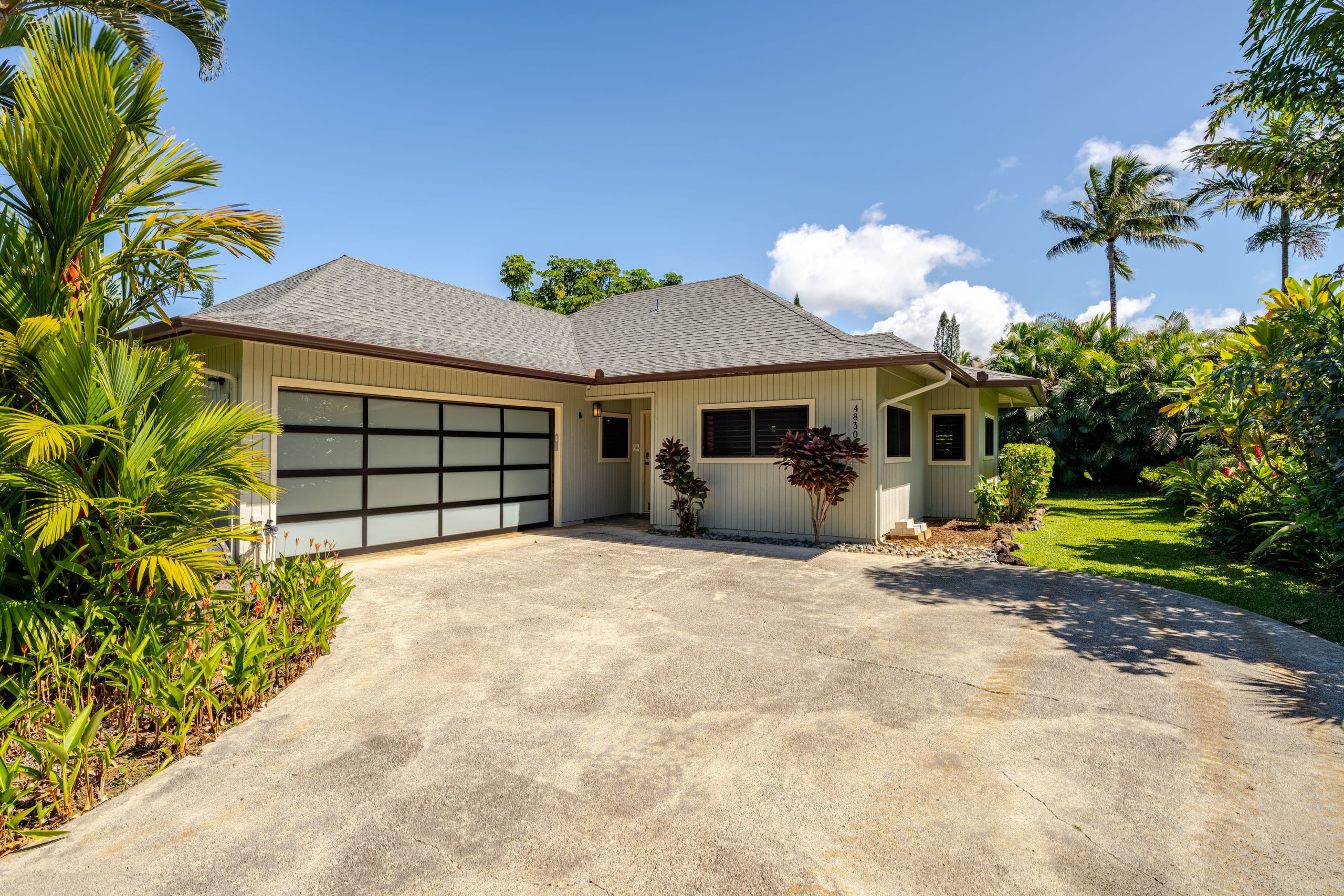 Home in Princeville · ★4.99 · 3 bedrooms · 4 beds · 2 baths - Image 1