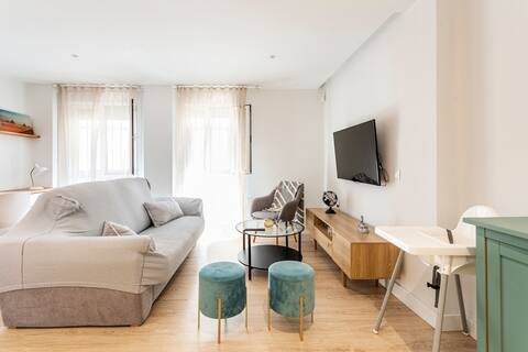Renovated central apartment