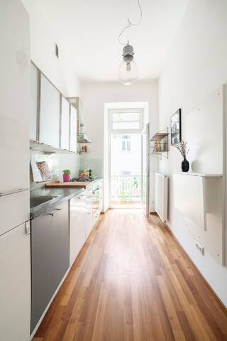 Charming old city apart. sunny balcony in center gallery image 5