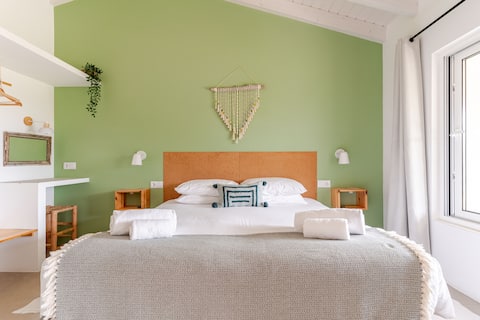 Successful Airbnb property: Ao Sabor do Vento - East (children+12) in Aljezur