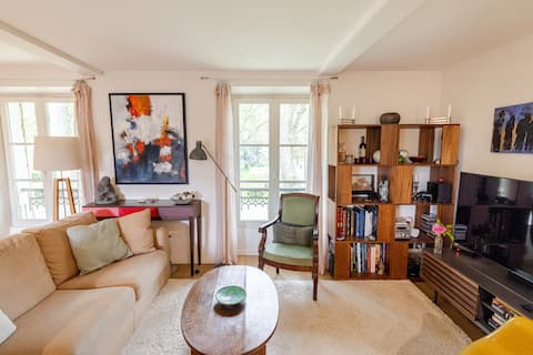 Perfect duplex for visiting Paris and Versailles