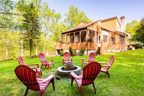 Chic Cozy Upstate Cabin Just 1 Hr From NYC!