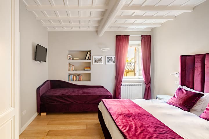 Spagna luxury apartment