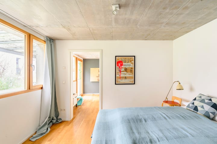 Chumba cha kulala watu 3
2
Bett 180 x 200 sentimita