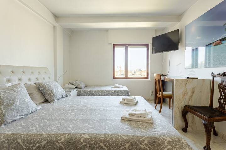 Porto Sea Apartments – Deluxe Sea View gallery image 4