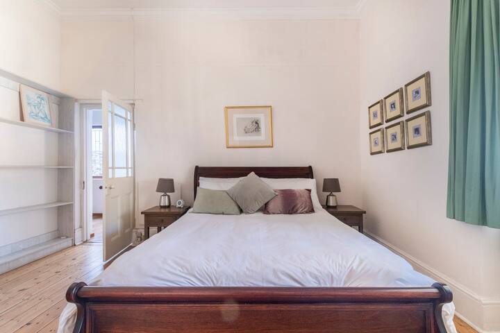 Lovely home in historic Kalk Bay with sea views gallery image 5