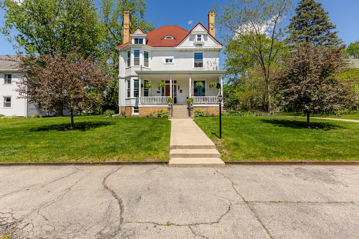 The Eagles Nest, two bedroom retreat.