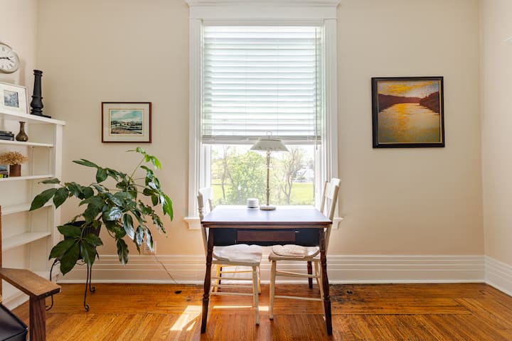 The Eagles Nest, two bedroom retreat.
