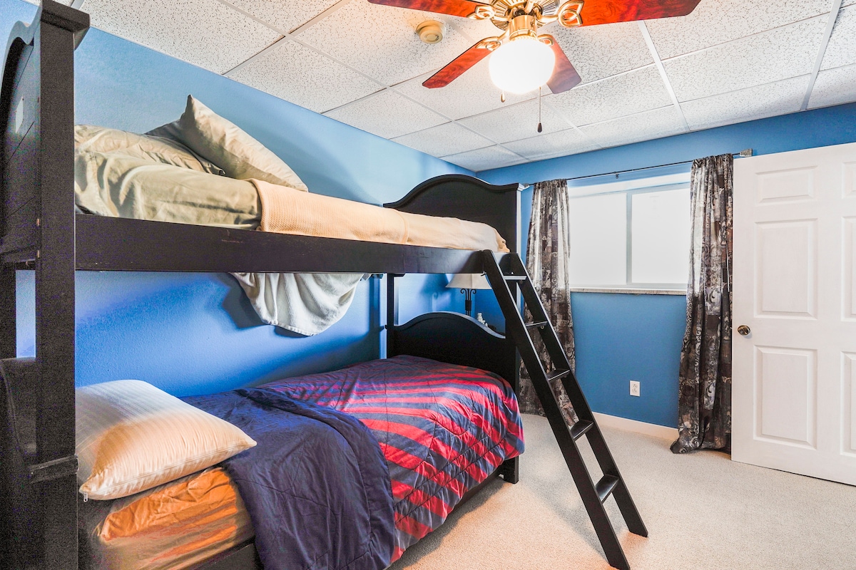 Este es el tercer dormitorio con literas para los niños.  