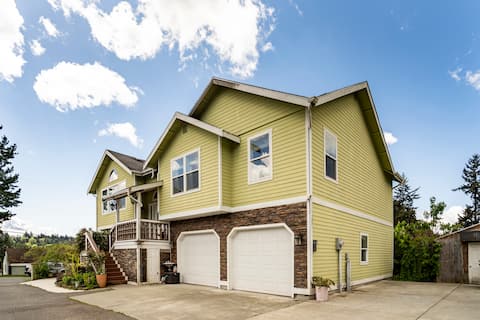 Clean & Spacious home near Airport & downtown