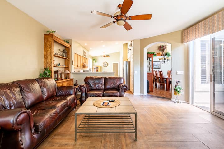 Spacious 3br 3ba  Near Stadiums No Cleaning Fee - 格蘭岱爾