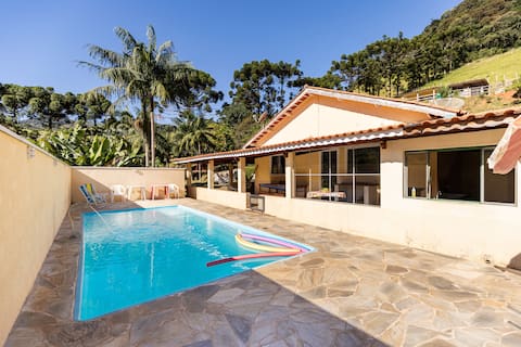 Top Airbnb: Chácara N.S. Aparecida Farm in Joanópolis