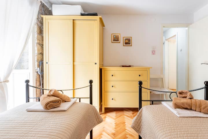 غرفة النوم 2