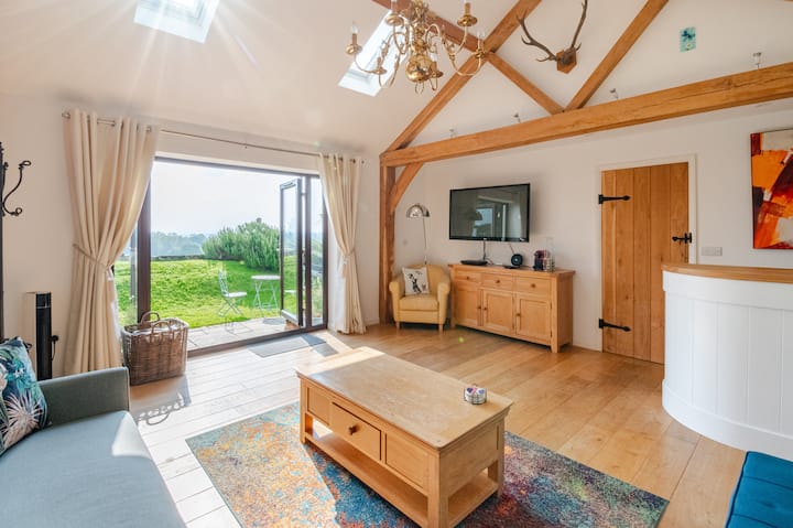Farmhouse Studio With Stunning Country Views - Kent