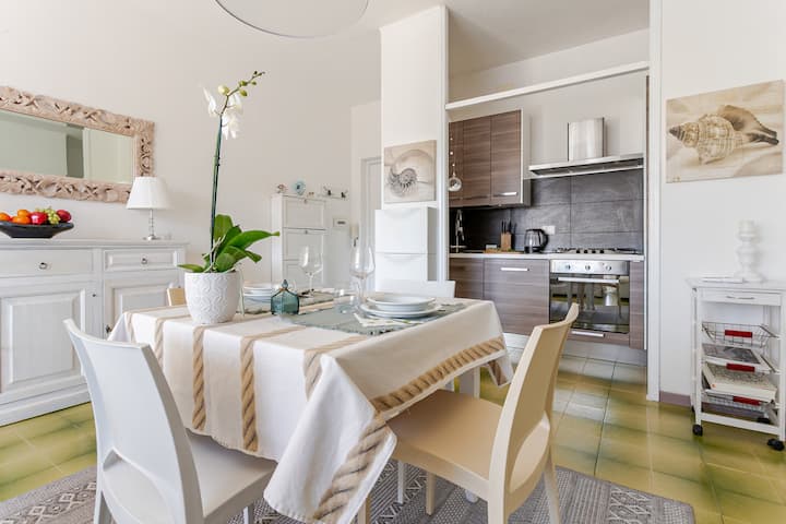 Lovely 1 Bedroom Apartment (150 Mt From The Sea) - Santa Marinella