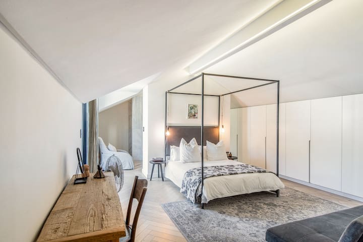 Architectural Rowhouse in Green Point