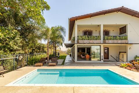 House of cottage 6 suites, 23 guests  25 min from Sp
