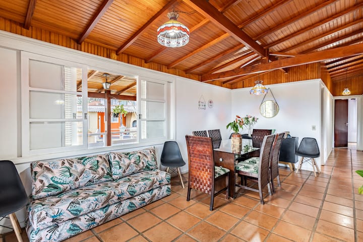 غرفة المعيشة