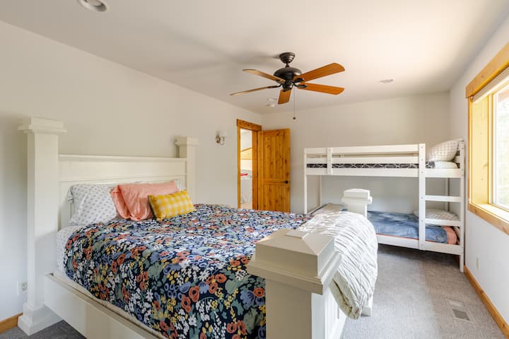 เตียงควีนไซส์สำหรับนอน 2 คน