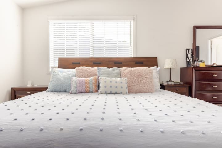 საძინებელი 1