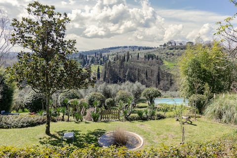 Painter Island,barn in Villa Storica Toscana