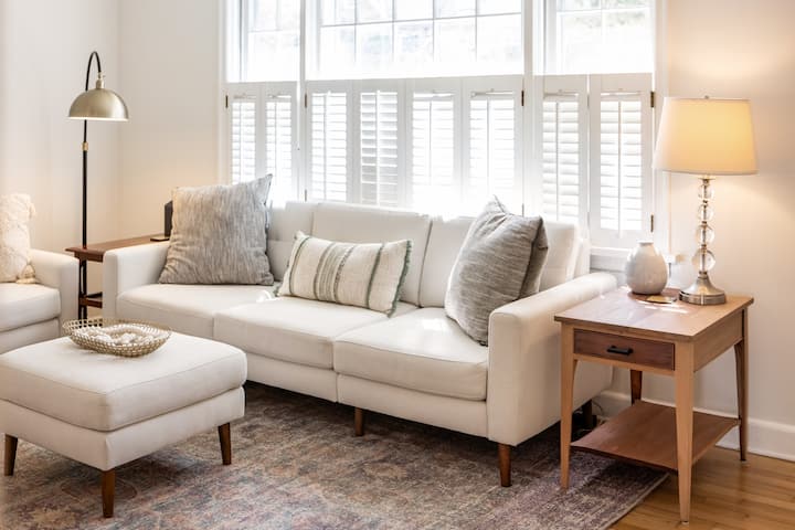 Cavalier Cottage-3 Br/bath, Calm Amid Uva Grounds - Charlottesville, VA
