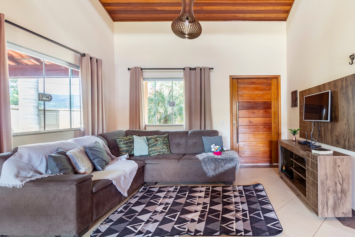 Imóvel de sucesso: House with Heated Pool *Recanto Feliz Atibaia* em Atibaia