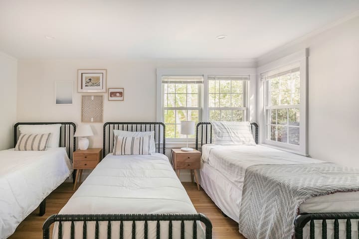 3 twins beds on 1st floor